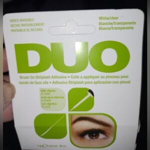 Duo Clear Brush On Strip Lash Adhesive